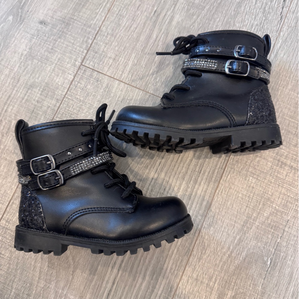 Girl studded glitter combat boots - Size toddler 7M